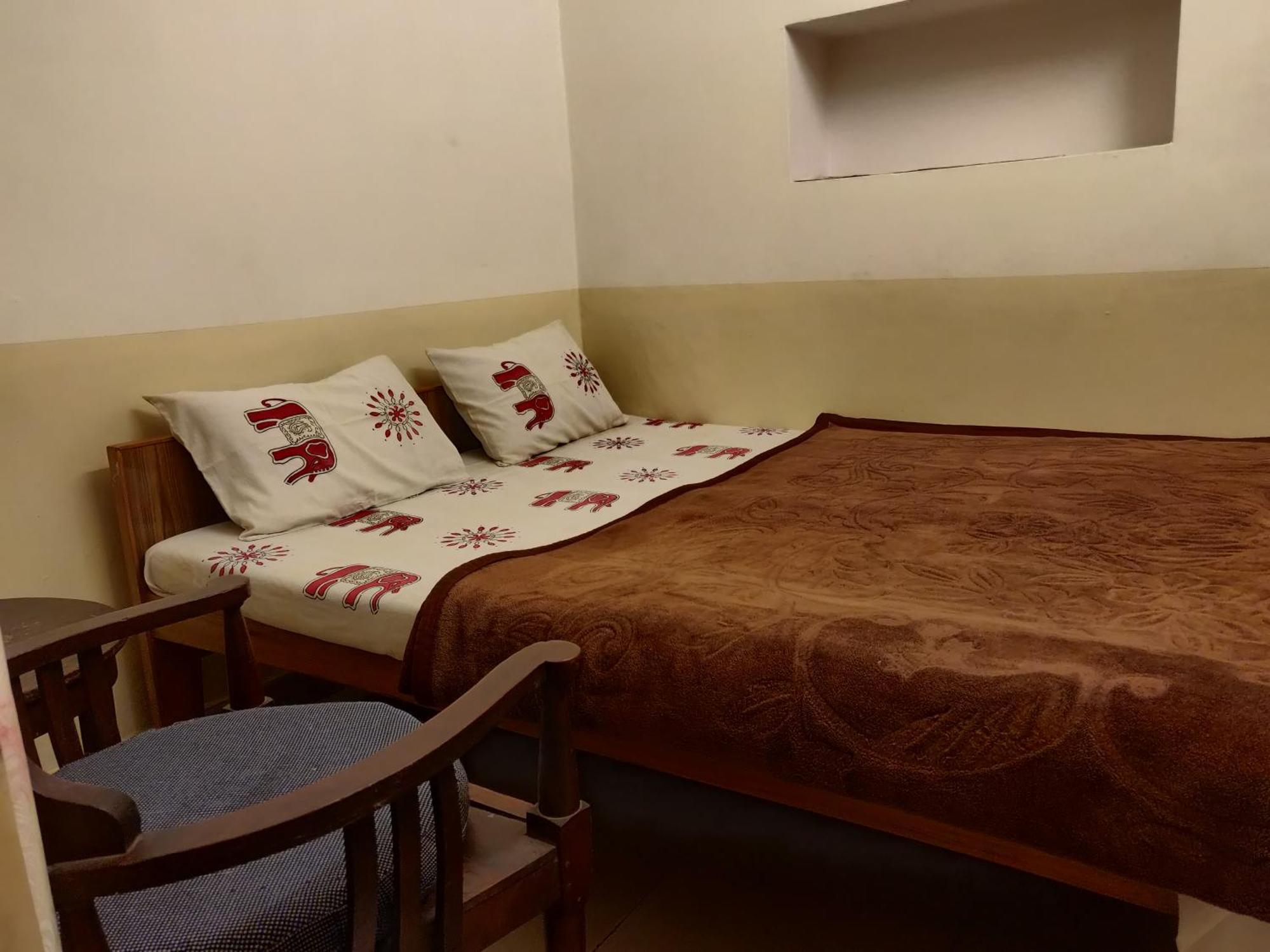 Natraj Guest House Adźmer Zewnętrze zdjęcie