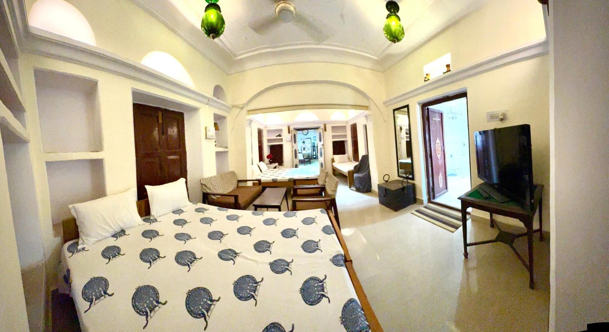 Natraj Guest House Adźmer Zewnętrze zdjęcie