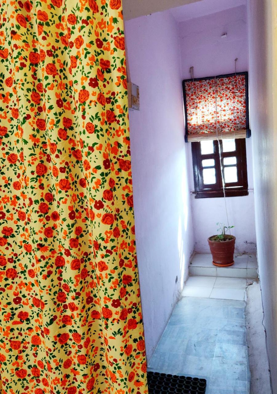 Natraj Guest House Adźmer Zewnętrze zdjęcie